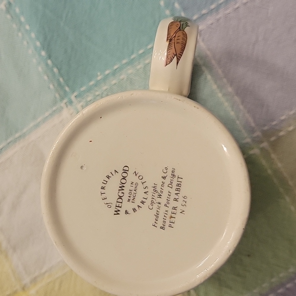 Wedgewood Peter Rabbit children's set - Picture 5 of 9